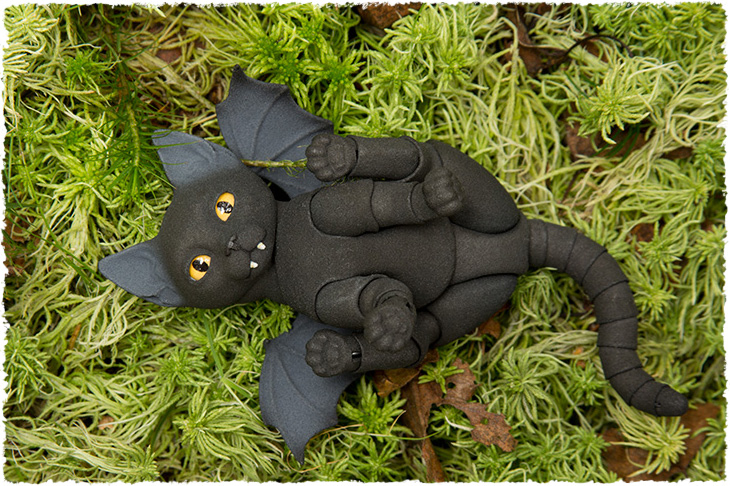 Черная шарнирная кукла кошка Вампир. BJD cats dolls